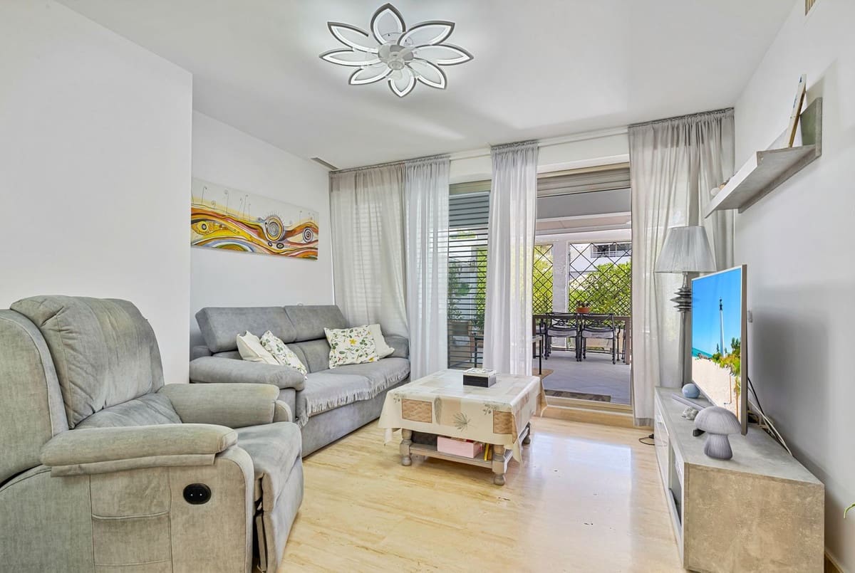 Apartamento de 1 habitación en La Cala de Mijas en venta con piscina garaje - 297.000 € (Ref: 9969021)