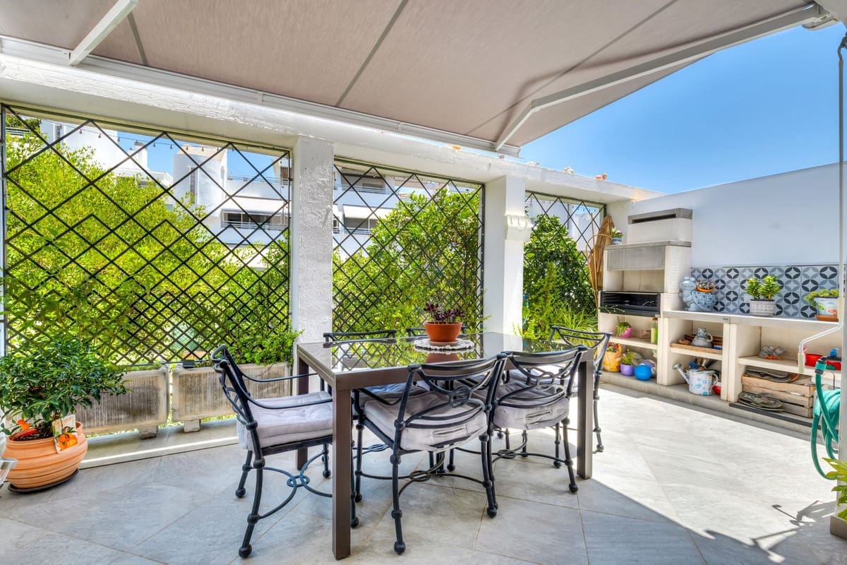 Apartamento de 1 habitación en La Cala de Mijas en venta con piscina garaje - 297.000 € (Ref: 9969021)