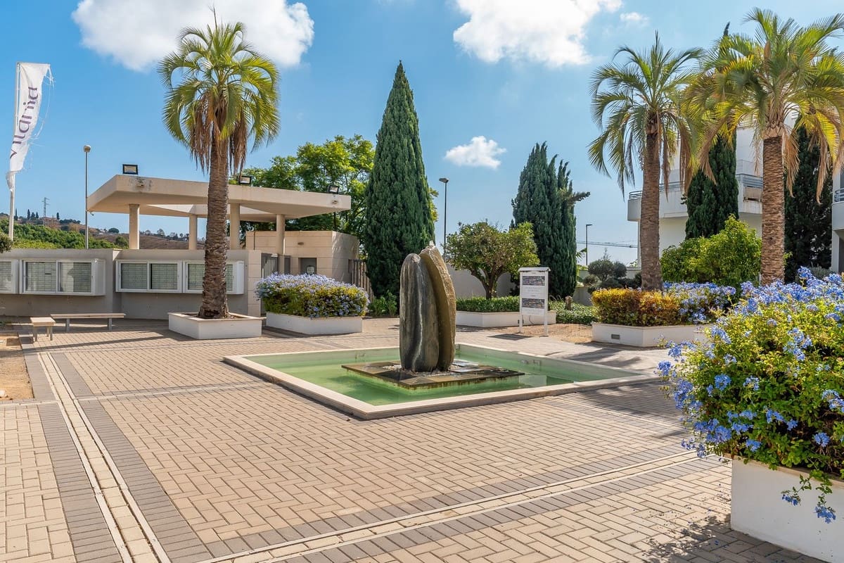 Apartamento de 1 habitación en La Cala de Mijas en venta con piscina garaje - 297.000 € (Ref: 9969021)
