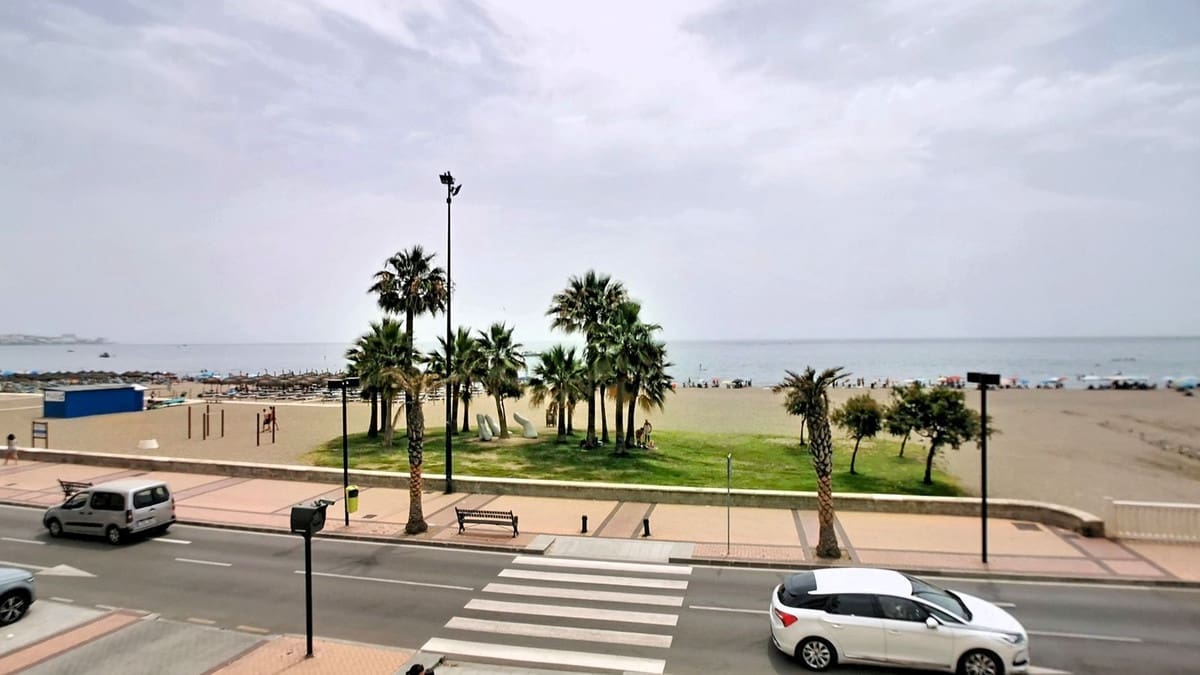 2 slaapkamer Appartement te koop in Fuengirola met zwembad garage - € 689.000 (Ref: 9975827)
