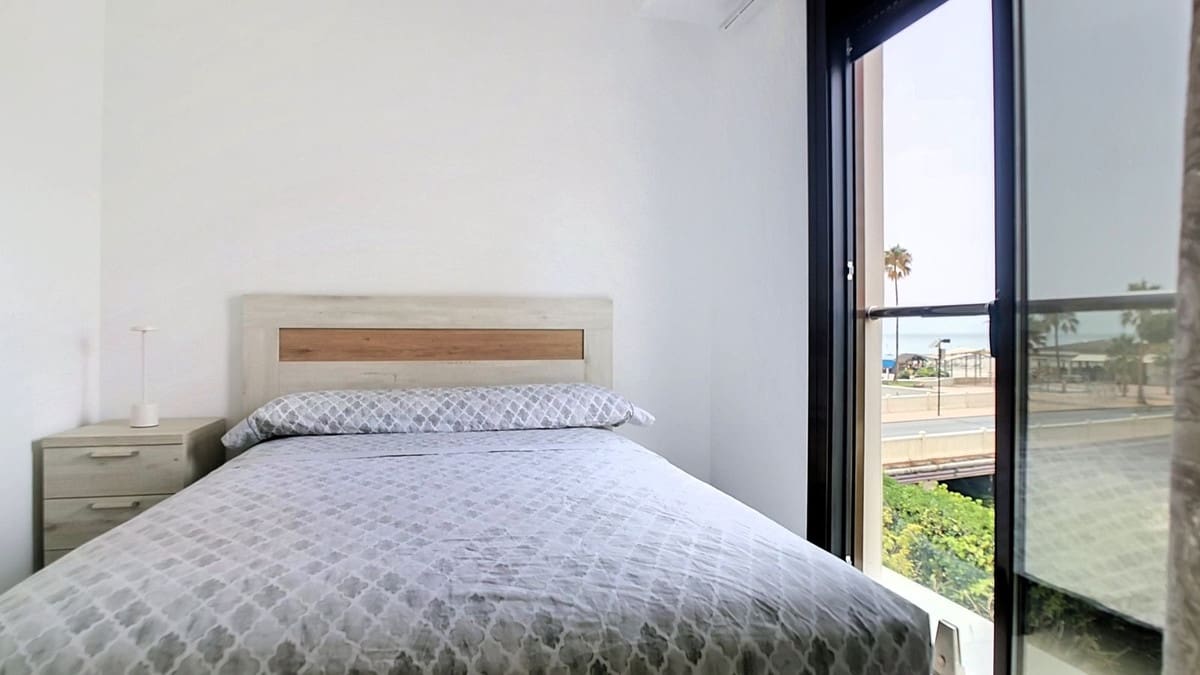 2 slaapkamer Appartement te koop in Fuengirola met zwembad garage - € 689.000 (Ref: 9975827)