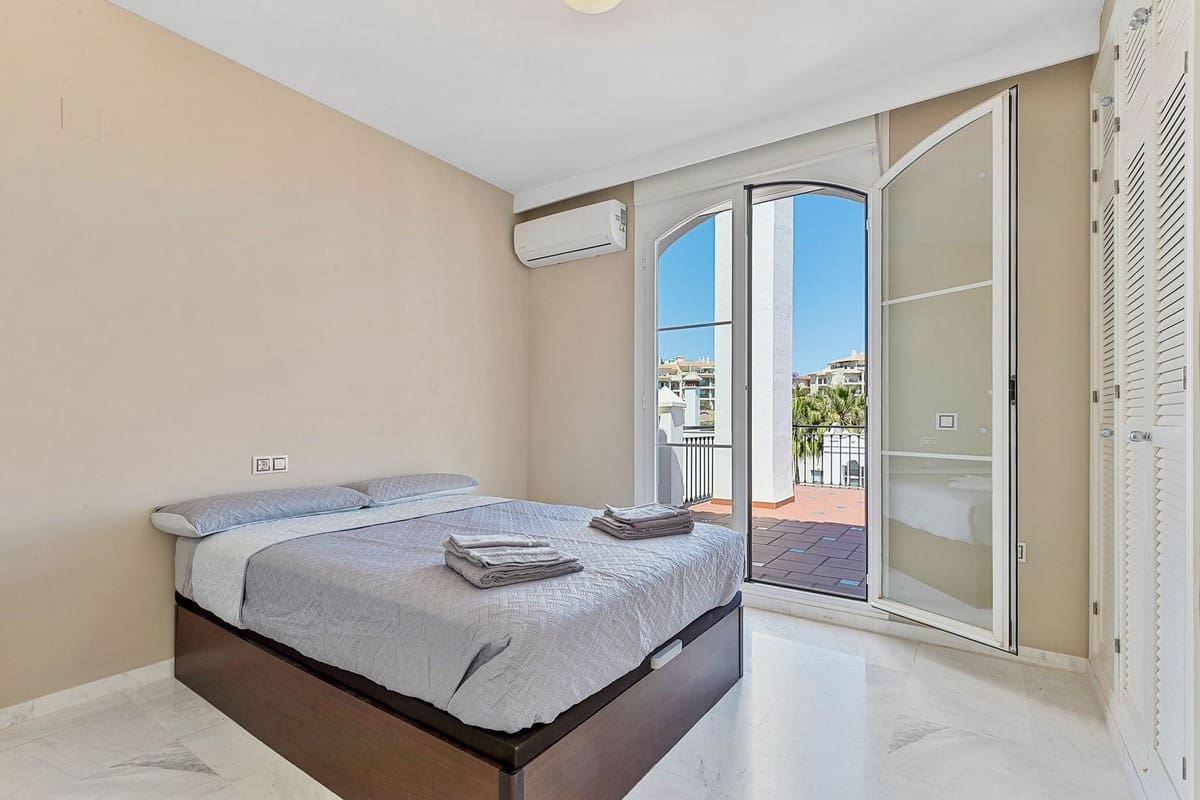 3 soverom Hus til salgs i Mijas Costa med svømmebasseng garasje - € 690 000 (Ref: 9977730)