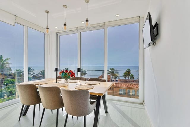 4 Zimmer Villa zu verkaufen in Mijas Costa, Mijas mit Pool Garage - 990.000 € (Ref: 9999394)
