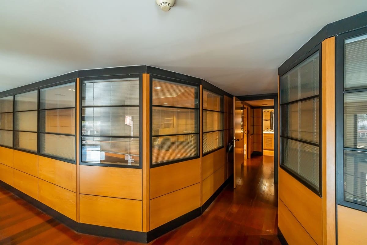 9 chambre Local Commercial à vendre à Marbella - 1 650 000 € (Ref: 9999395)