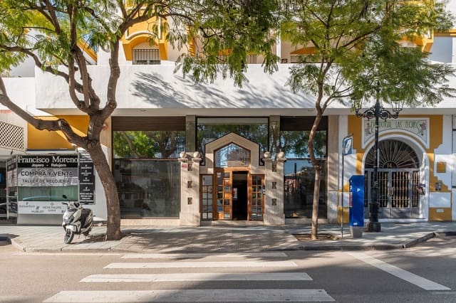 9 chambre Local Commercial à vendre à Marbella - 1 650 000 € (Ref: 9999395)