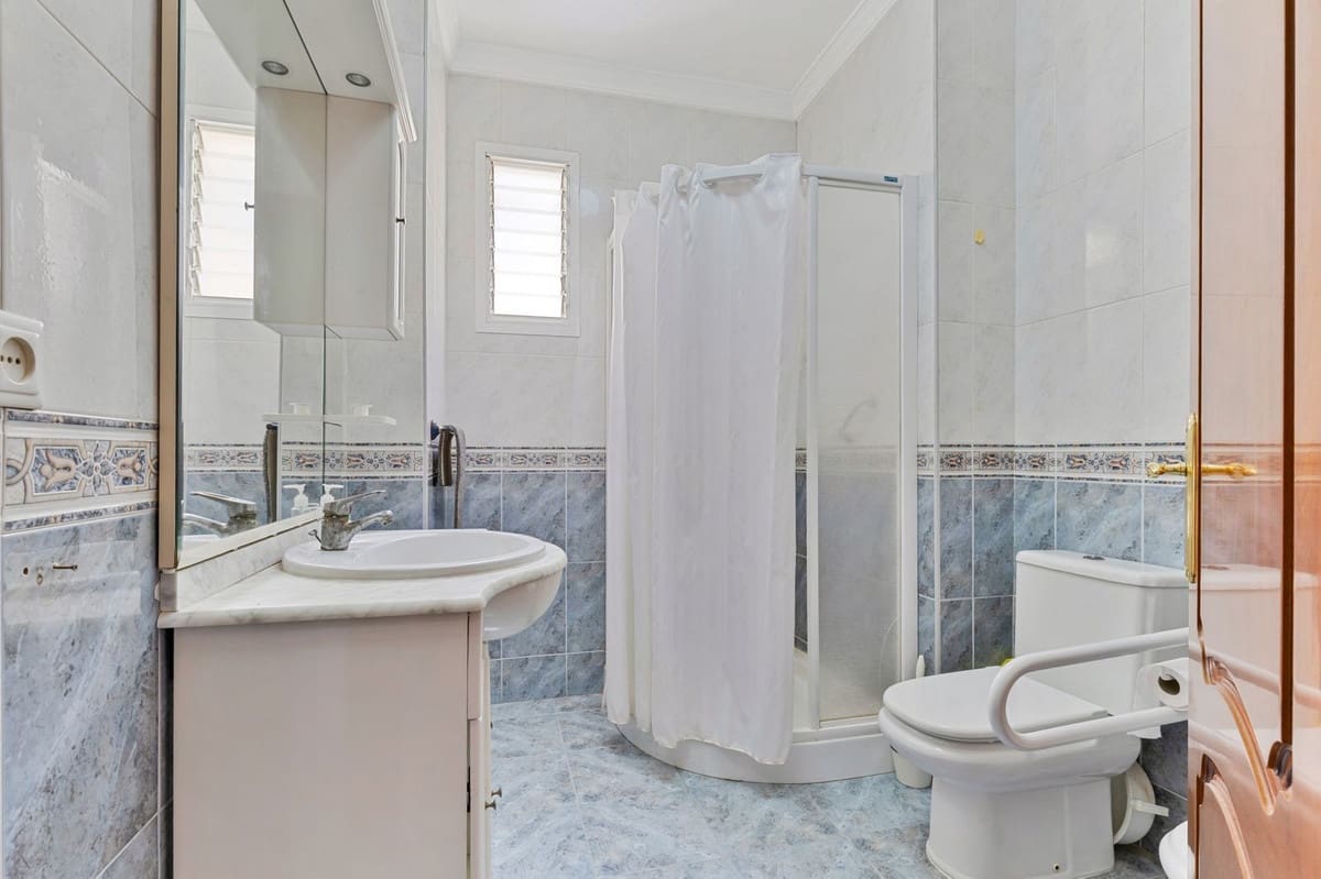 4 soveværelse Penthouse til salg i Malaga by - € 684.000 (Ref: 9999396)