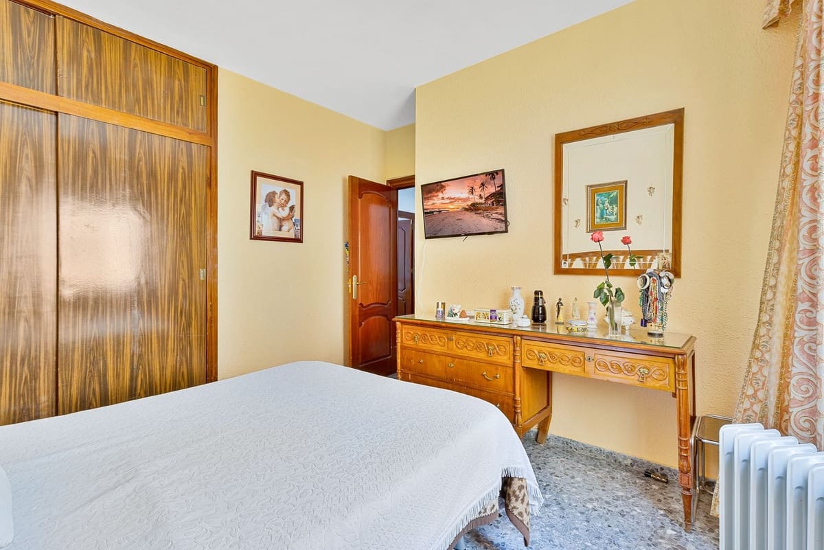 4 soveværelse Penthouse til salg i Malaga by - € 684.000 (Ref: 9999396)