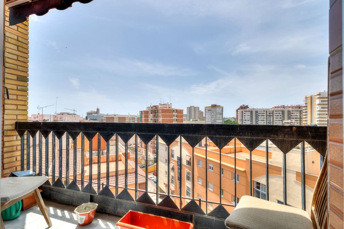 4 soveværelse Penthouse til salg i Malaga by - € 684.000 (Ref: 9999396)