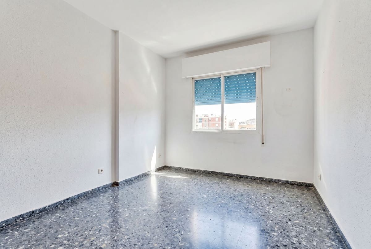 4 soveværelse Penthouse til salg i Malaga by - € 684.000 (Ref: 9999396)