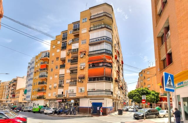 4 bedroom Penthouse for sale in Centro, Málaga city - € 684,000 (Ref: 9999396)