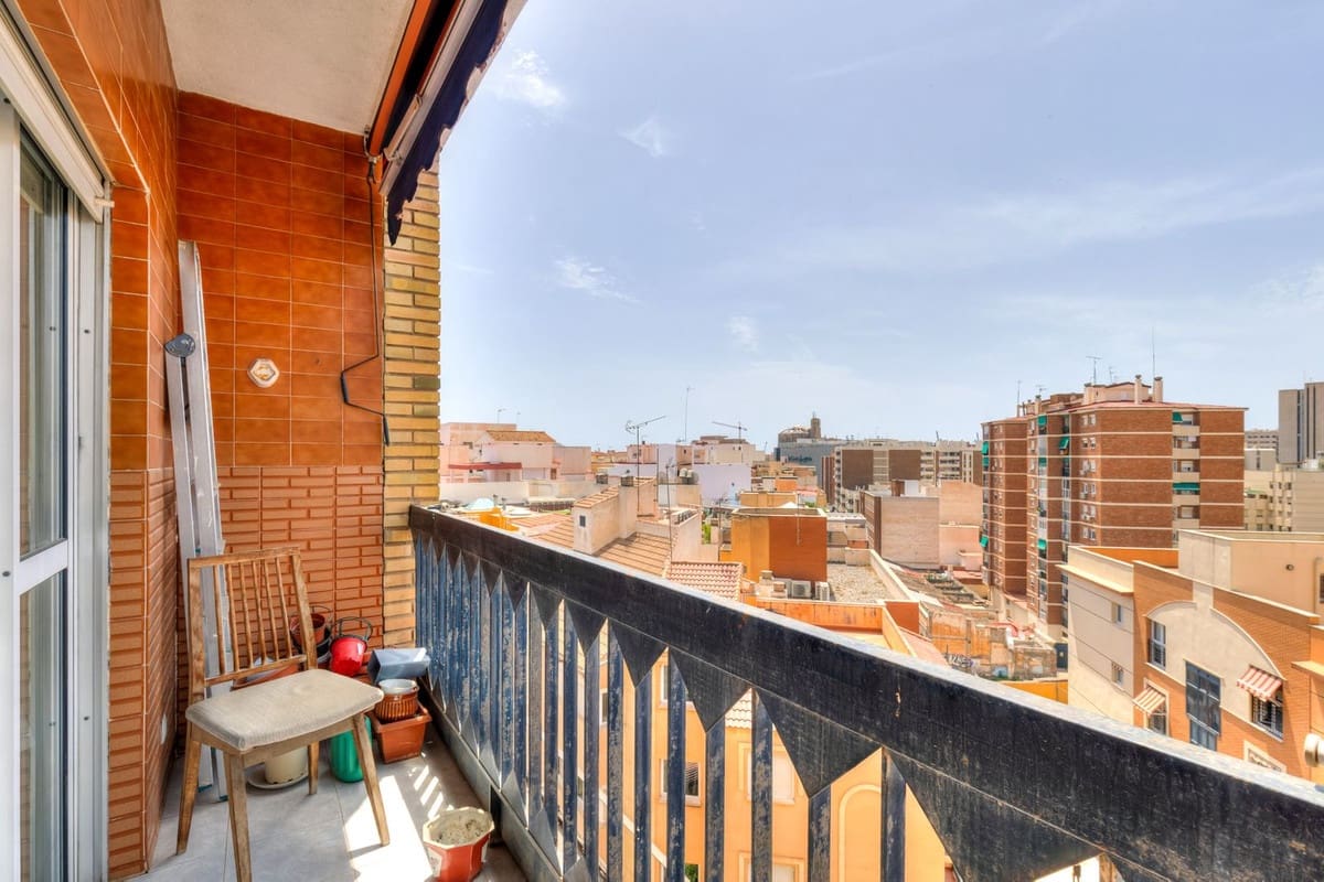 4 soveværelse Penthouse til salg i Malaga by - € 684.000 (Ref: 9999396)