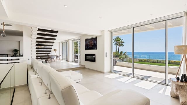 Chalet de 5 habitaciones en La Cala de Mijas, Mijas en venta con piscina - 7.500.000 € (Ref: 10185356)