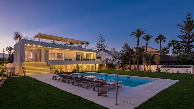 Chalet de 5 habitaciones en La Cala de Mijas, Mijas en venta con piscina - 7.500.000 € (Ref: 10185356)