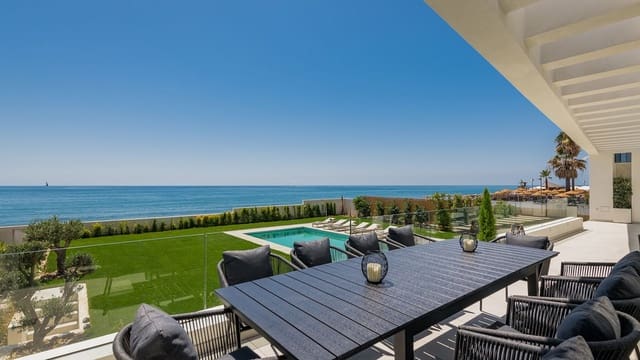 Chalet de 5 habitaciones en La Cala de Mijas, Mijas en venta con piscina - 7.500.000 € (Ref: 10185356)