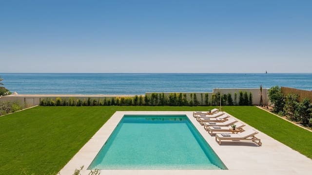 Chalet de 5 habitaciones en La Cala de Mijas, Mijas en venta con piscina - 7.500.000 € (Ref: 10185356)