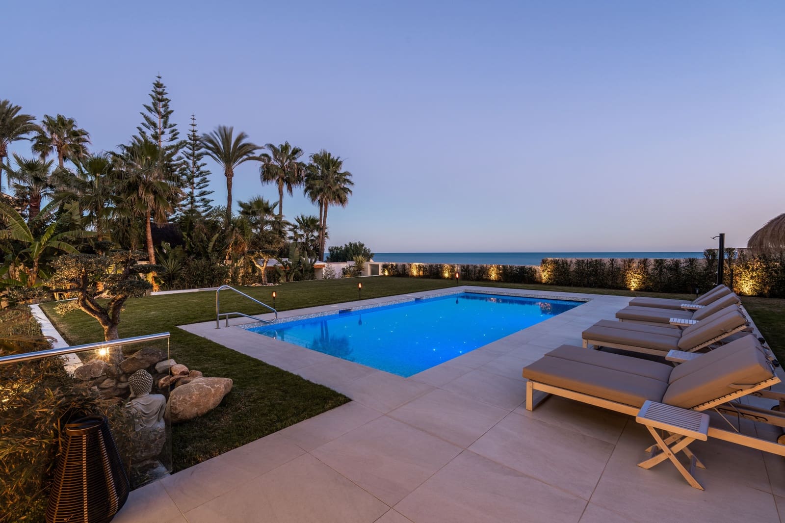 Chalet de 5 habitaciones en La Cala de Mijas en venta con piscina - 7.500.000 € (Ref: 10185356)