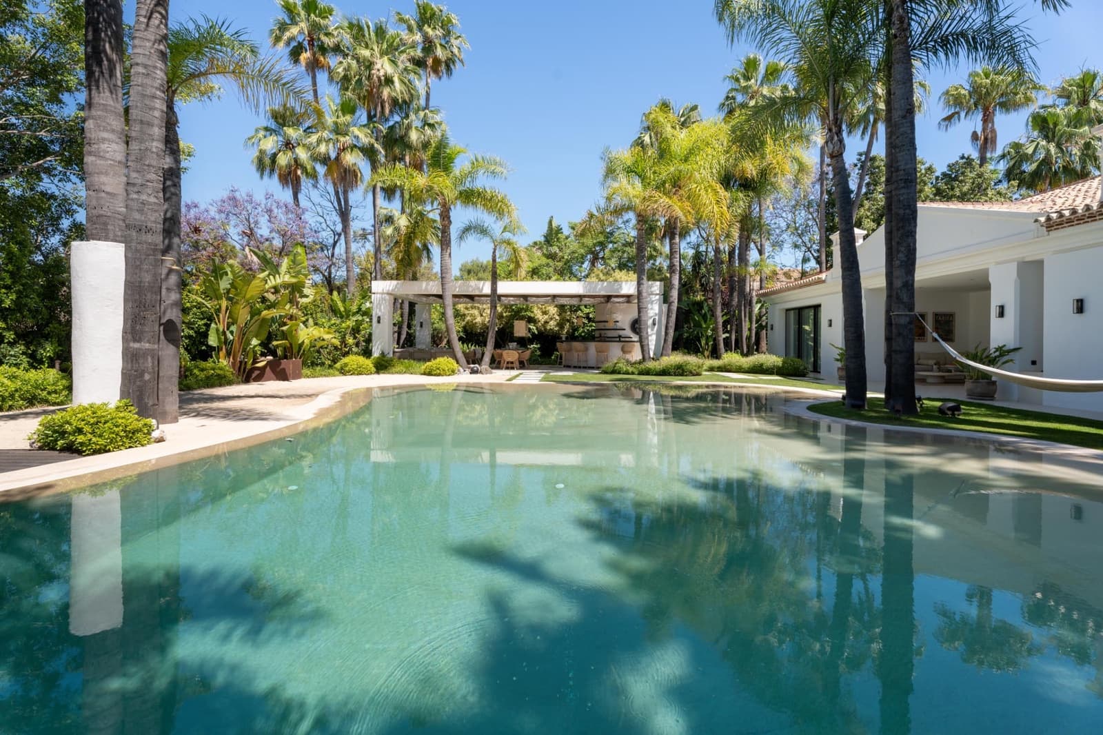 6 chambre Villa/Maison à vendre à Nueva Andalucia avec piscine garage - 9 490 000 € (Ref: 10185357)