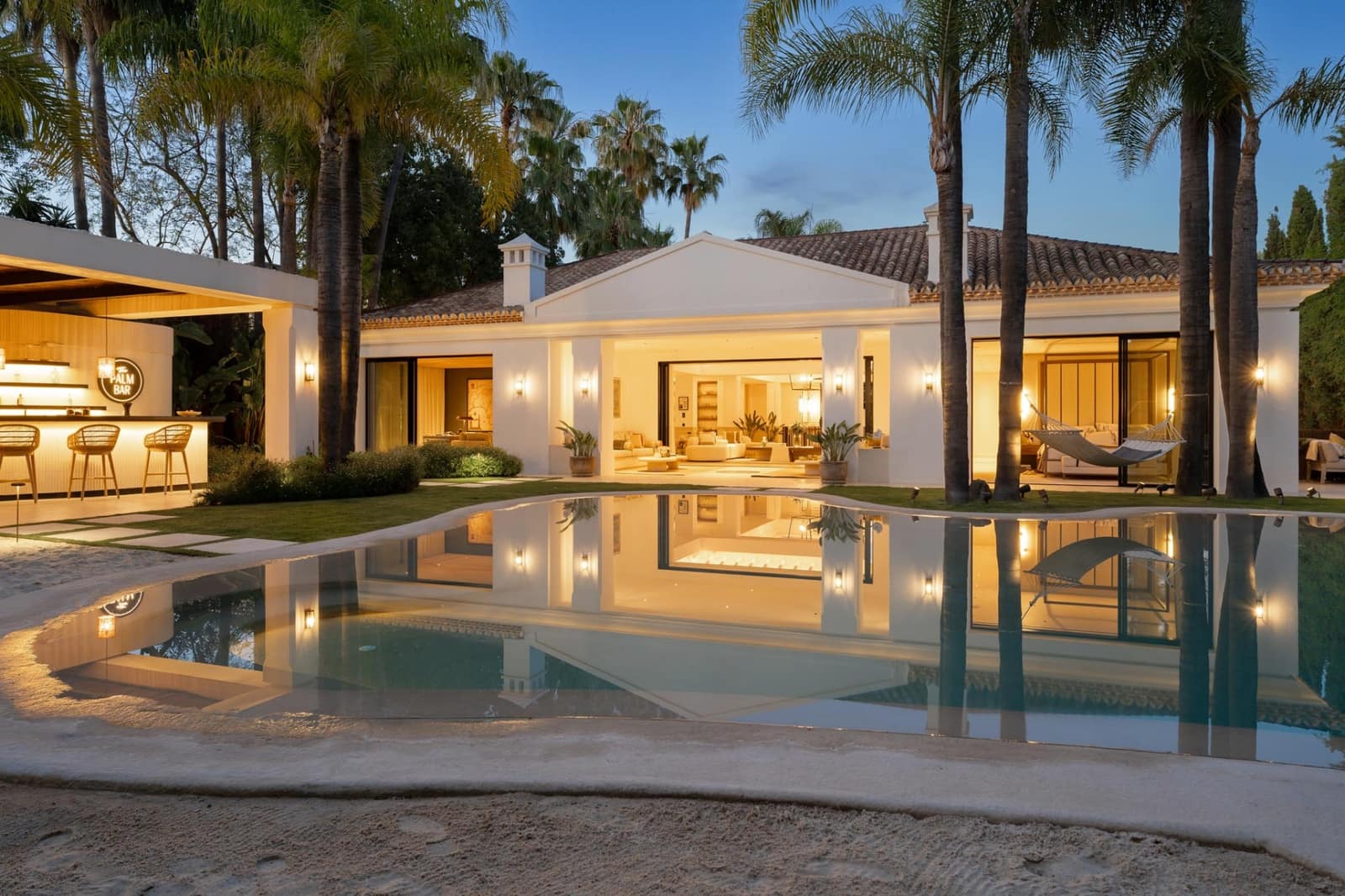6 chambre Villa/Maison à vendre à Nueva Andalucia avec piscine garage - 9 490 000 € (Ref: 10185357)