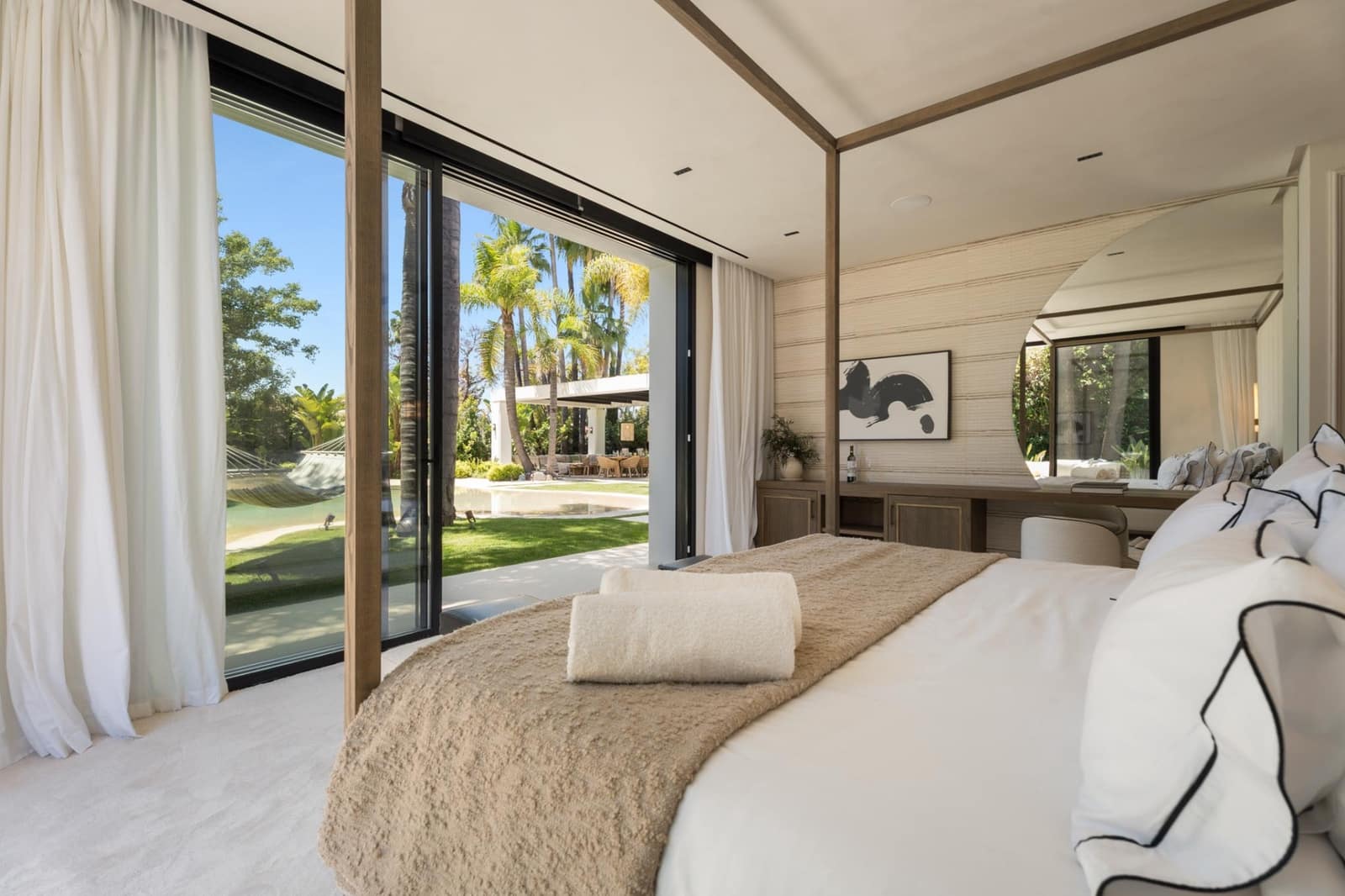 6 chambre Villa/Maison à vendre à Nueva Andalucia avec piscine garage - 9 490 000 € (Ref: 10185357)