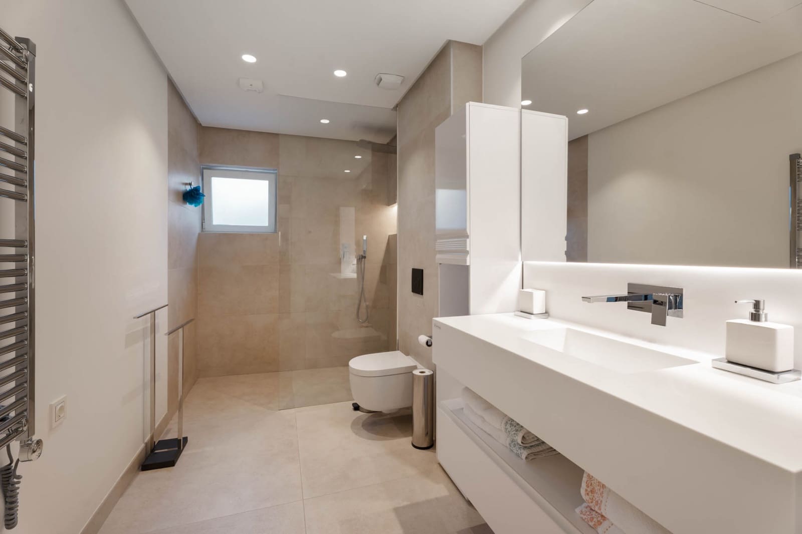 3 bedroom Apartment for sale in Ojen with pool garage - € 1,595,000 (Ref: 10185361)