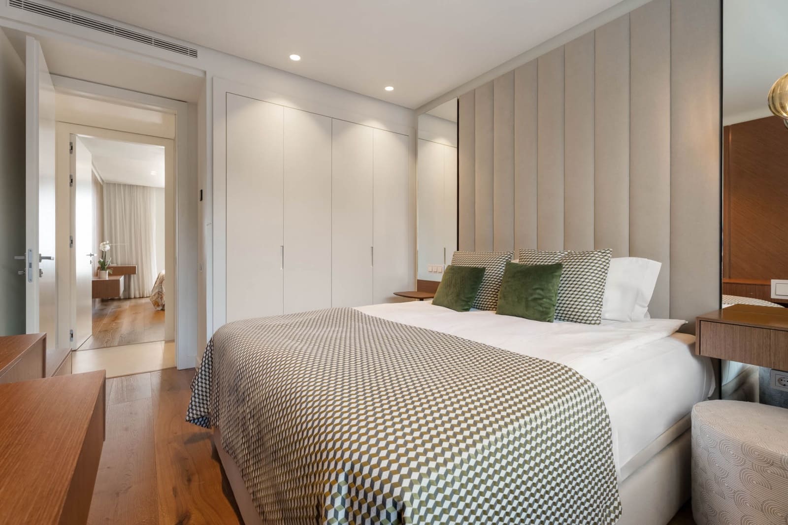 3 bedroom Apartment for sale in Ojen with pool garage - € 1,595,000 (Ref: 10185361)