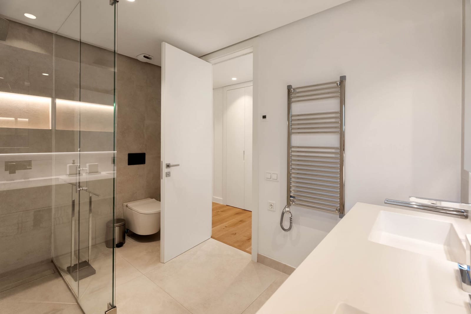 3 bedroom Apartment for sale in Ojen with pool garage - € 1,595,000 (Ref: 10185361)