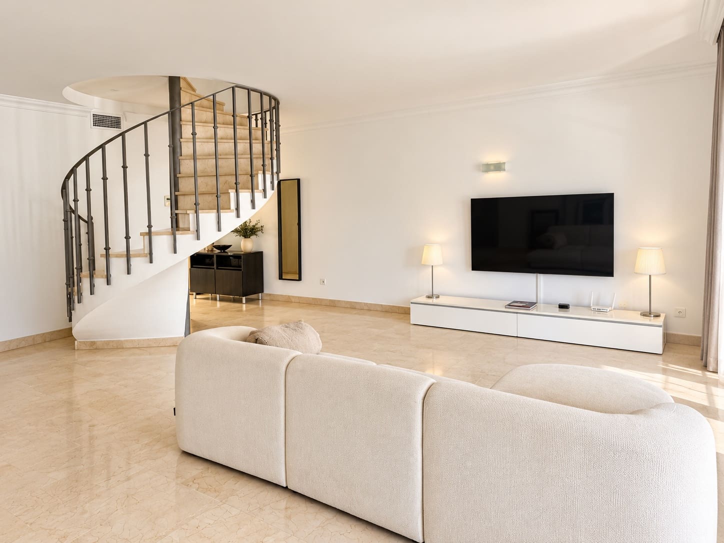 3 bedroom Penthouse for sale in Marbella with pool garage - € 950,000 (Ref: 10185363)