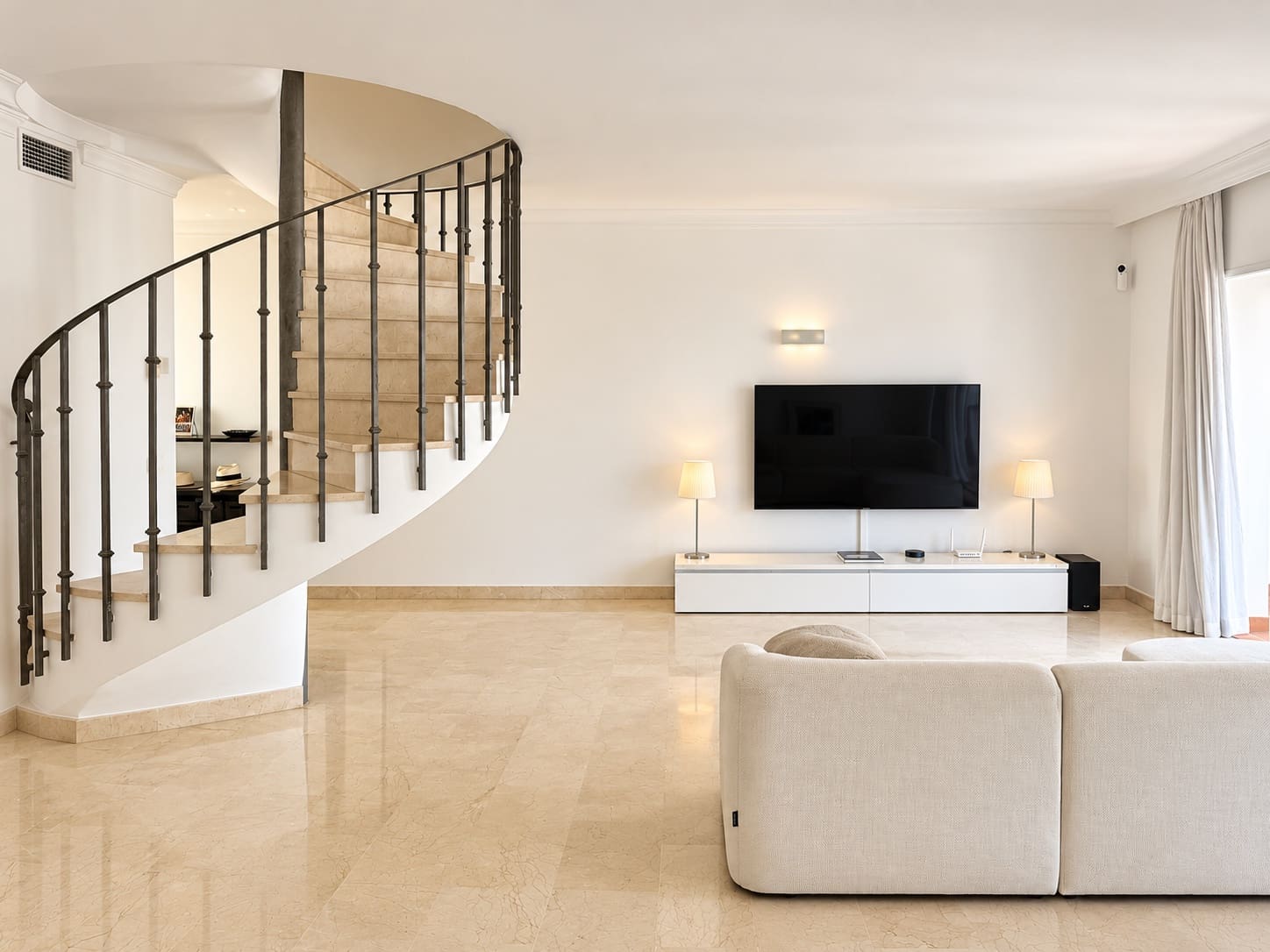 3 bedroom Penthouse for sale in Marbella with pool garage - € 950,000 (Ref: 10185363)