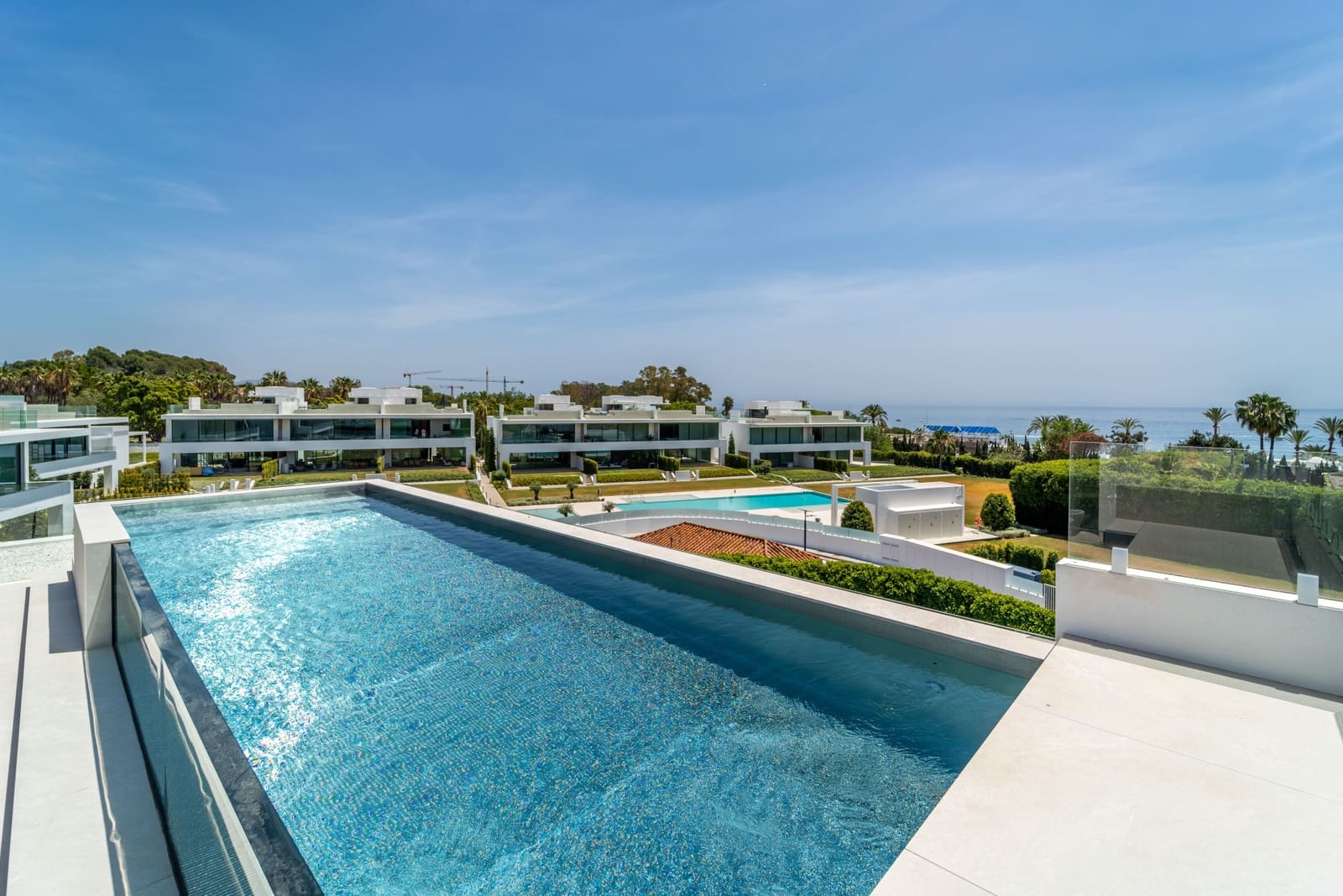 Chalet de 5 habitaciones en Marbella en venta con piscina garaje - 11.000.000 € (Ref: 10185393)