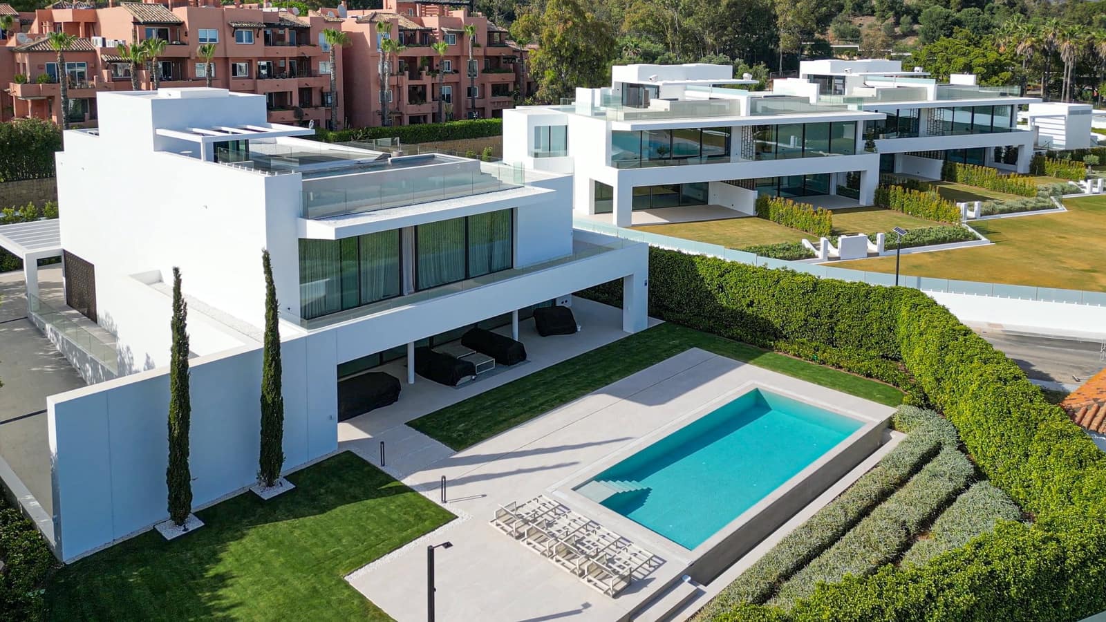 Chalet de 5 habitaciones en Marbella en venta con piscina garaje - 11.000.000 € (Ref: 10185393)