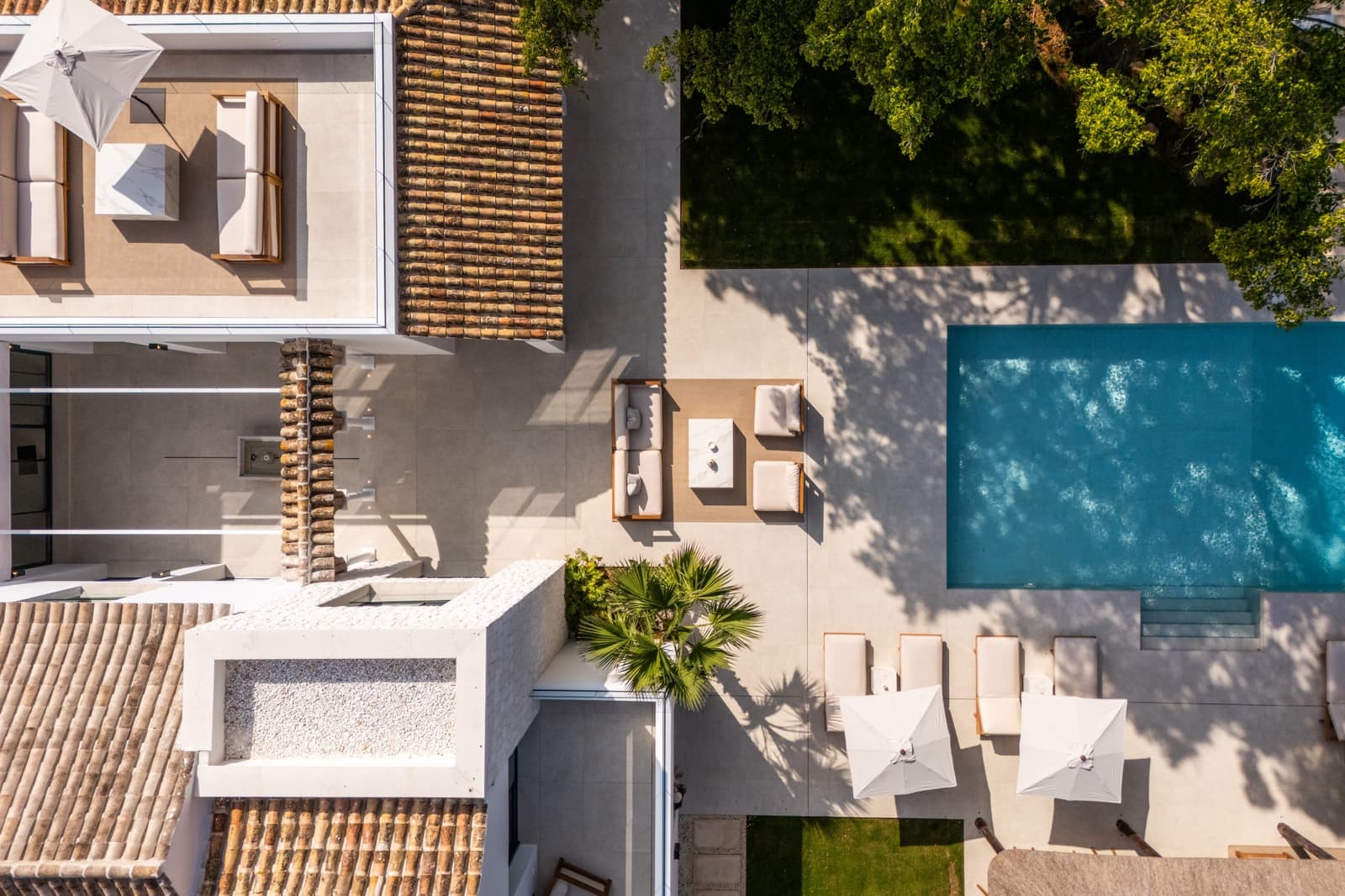 5 soverom Villa til salgs i Nueva Andalucia med svømmebasseng garasje - € 7 400 000 (Ref: 10185399)