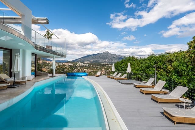 7 sypialnia Willa na sprzedaż w Nueva Andalucia, Marbella z basenem garażem - 4 400 000 € (Ref: 10185402)
