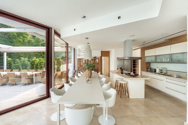 7 sypialnia Willa na sprzedaż w Nueva Andalucia, Marbella z basenem garażem - 4 400 000 € (Ref: 10185402)
