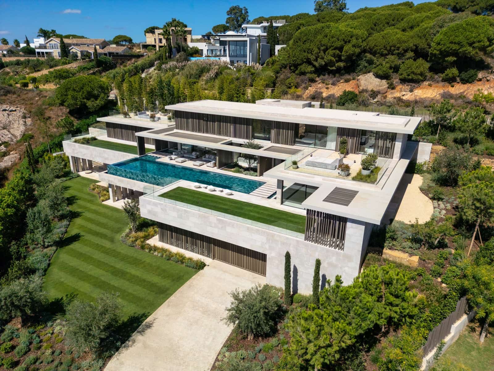 5 soverom Villa til salgs i Sotogrande med svømmebasseng garasje - € 12 500 000 (Ref: 10186431)