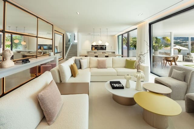 5 soverom Villa til salgs i Nueva Andalucía Centro, Marbella med svømmebasseng garasje - € 4 990 000 (Ref: 10186457)