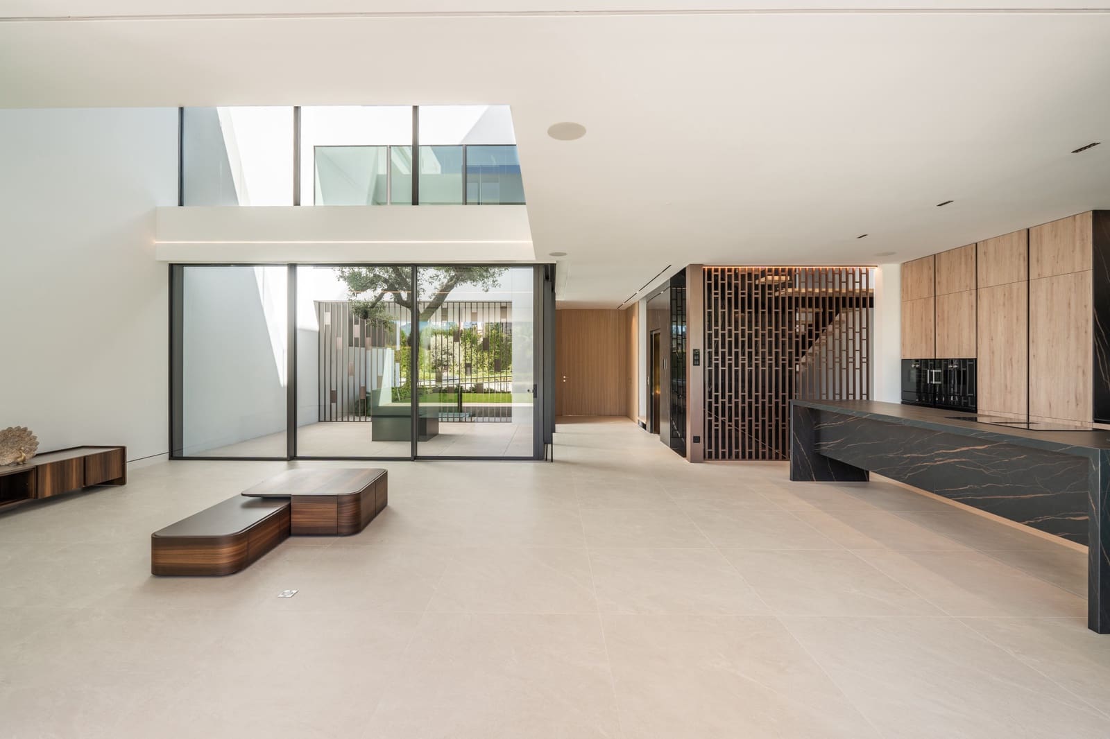 Pareado de 4 habitaciones en Nueva Andalucia en venta con piscina garaje - 4.800.000 € (Ref: 10186459)