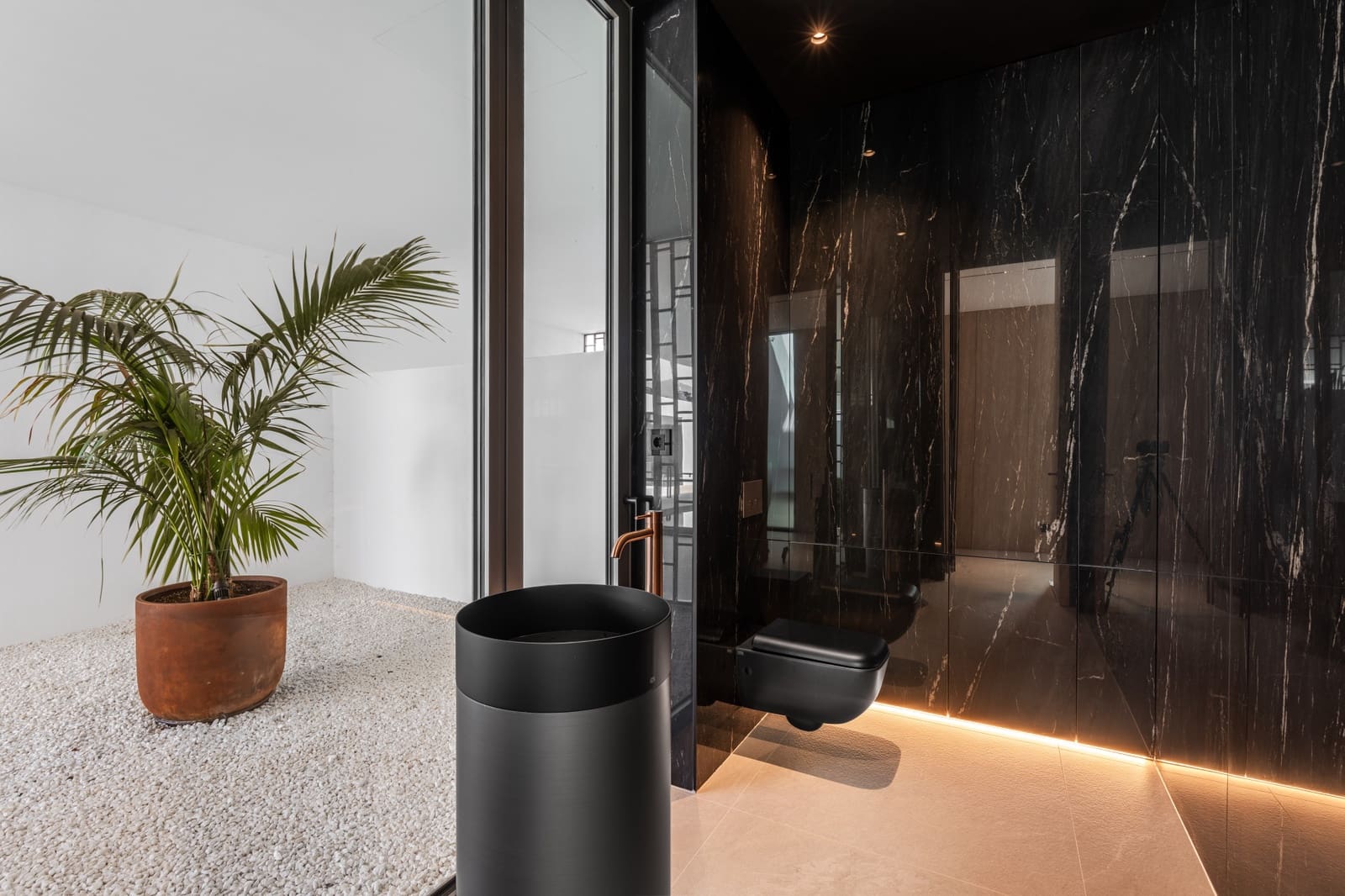 Pareado de 4 habitaciones en Nueva Andalucia en venta con piscina garaje - 4.800.000 € (Ref: 10186459)