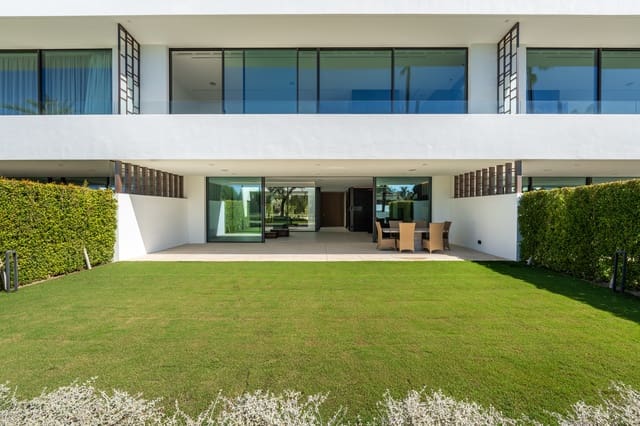 4 makuuhuone Paritalo myytävänä paikassa La Dama de Noche - La Alzambra, Marbella mukana uima-altaan 
autotalli - 4 800 000 € (Ref: 10186459)