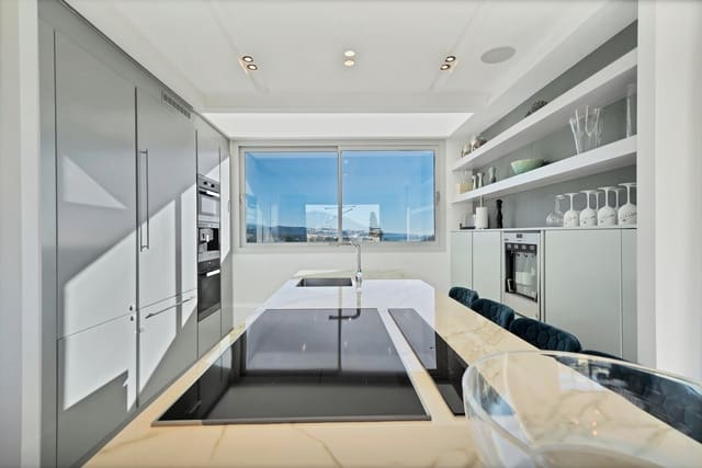 Chalet de 5 habitaciones en Nueva Andalucía Centro, Marbella en venta con piscina garaje - 3.990.000 € (Ref: 10186463)