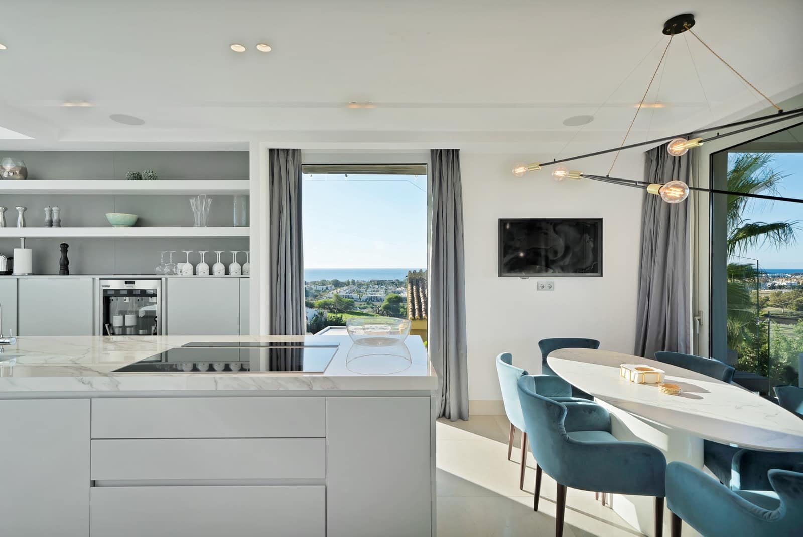 5 chambre Villa/Maison à vendre à Nueva Andalucia avec piscine garage - 3 990 000 € (Ref: 10186463)