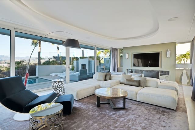 Chalet de 5 habitaciones en Nueva Andalucía Centro, Marbella en venta con piscina garaje - 3.990.000 € (Ref: 10186463)