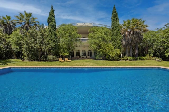 Chalet de 9 habitaciones en Sierra Blanca, Marbella en venta con piscina garaje - 7.900.000 € (Ref: 10186471)