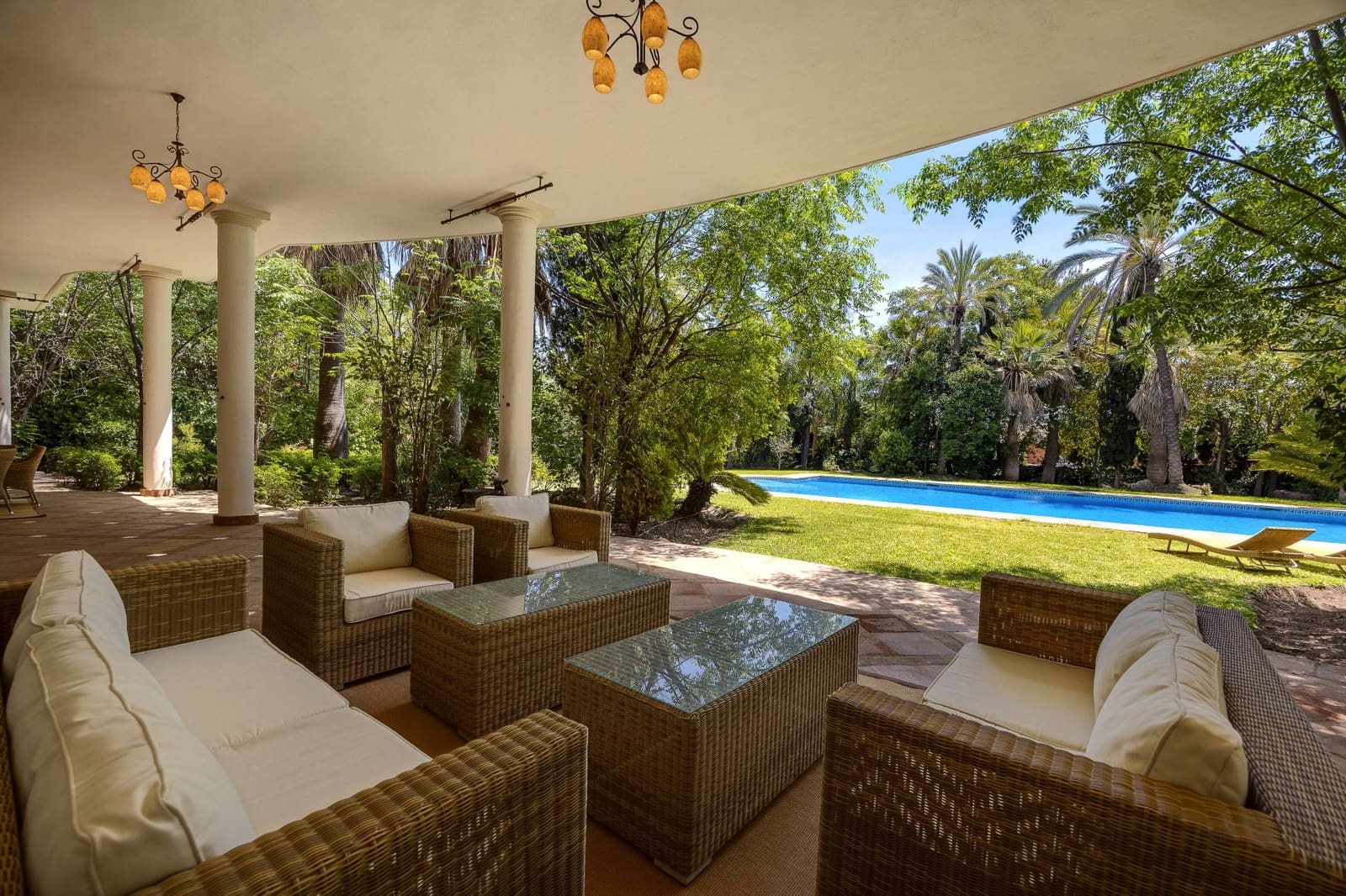 Chalet de 9 habitaciones en Marbella en venta con piscina garaje - 7.900.000 € (Ref: 10186471)