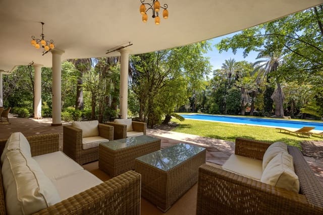 Chalet de 9 habitaciones en Sierra Blanca, Marbella en venta con piscina garaje - 7.900.000 € (Ref: 10186471)