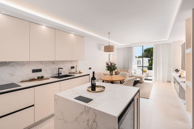 3 slaapkamer Penthouse te koop in La Dama de Noche - La Alzambra, Marbella met zwembad - € 950.000 (Ref: 10186476)