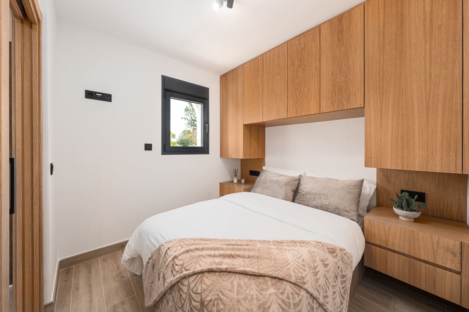 3 chambre Penthouse à vendre à Marbella avec piscine - 950 000 € (Ref: 10186476)