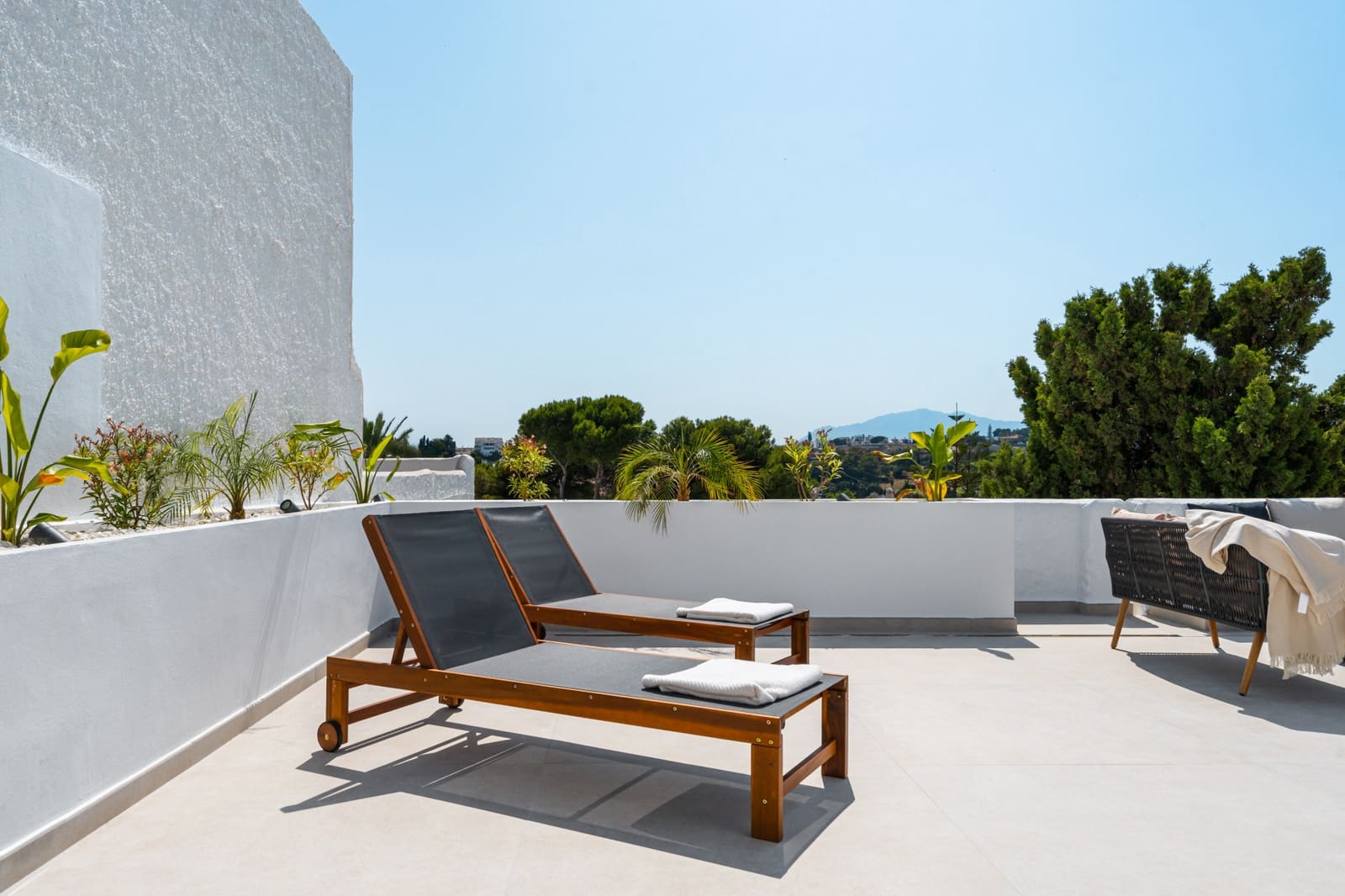 3 chambre Penthouse à vendre à Marbella avec piscine - 950 000 € (Ref: 10186476)