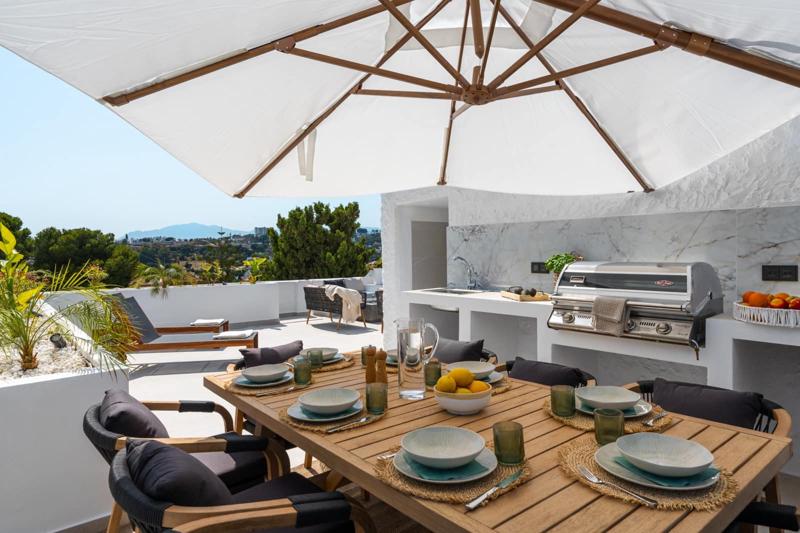 3 chambre Penthouse à vendre à Marbella avec piscine - 950 000 € (Ref: 10186476)