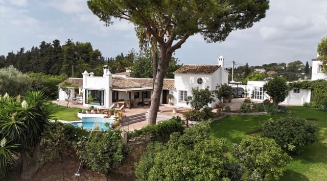 4 sypialnia Willa na sprzedaż w Guadalmina Alta, Marbella z basenem garażem - 1 650 000 € (Ref: 10186483)