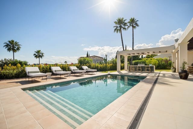 4 soverom Villa til salgs i Nueva Andalucía Centro, Marbella med svømmebasseng garasje - € 3 685 000 (Ref: 10186509)